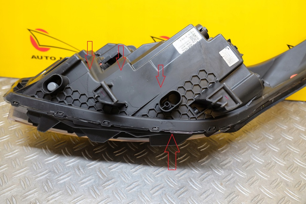 фото №13, Kia cerato forte lift 2021- фара лампа обычная линзованная r usa