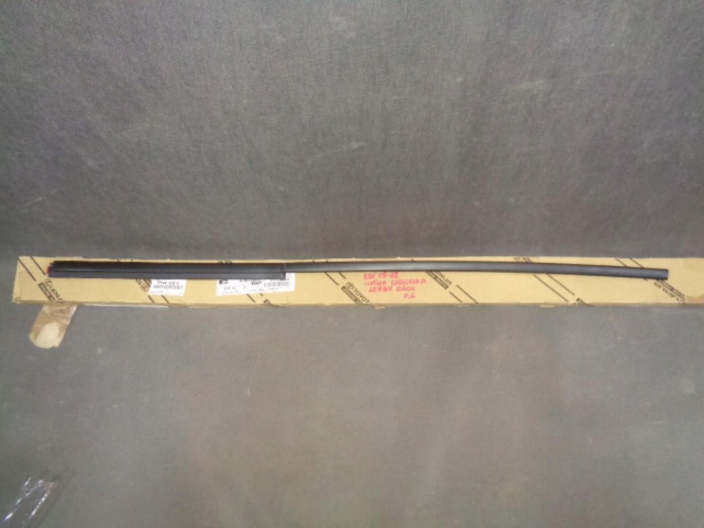 фото №1, Toyota rav4 05-12 молдинг стекло крыша левая перед