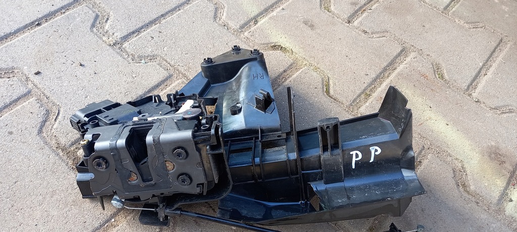 фото №1, Замок правий перед ford focus 06r sedan