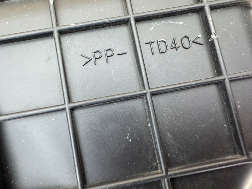 фото №13, Mitsubishi outlander iii 3 15- повітрозабірник впуск корпус фільтра повітря 1525a052