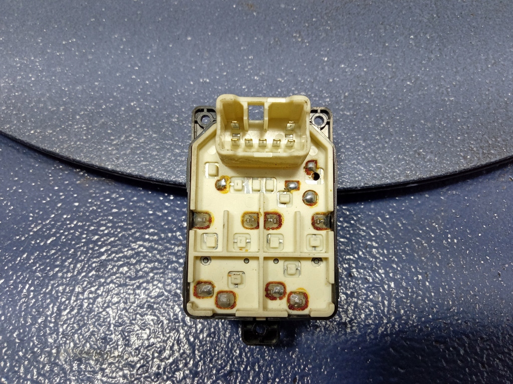 фото №6, Kia picanto i 04- переключатель панель окон левый перед 621w05240