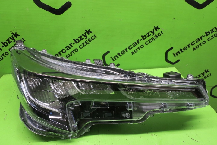 фото №1, Corolla e21 swace kombi фара правий full led