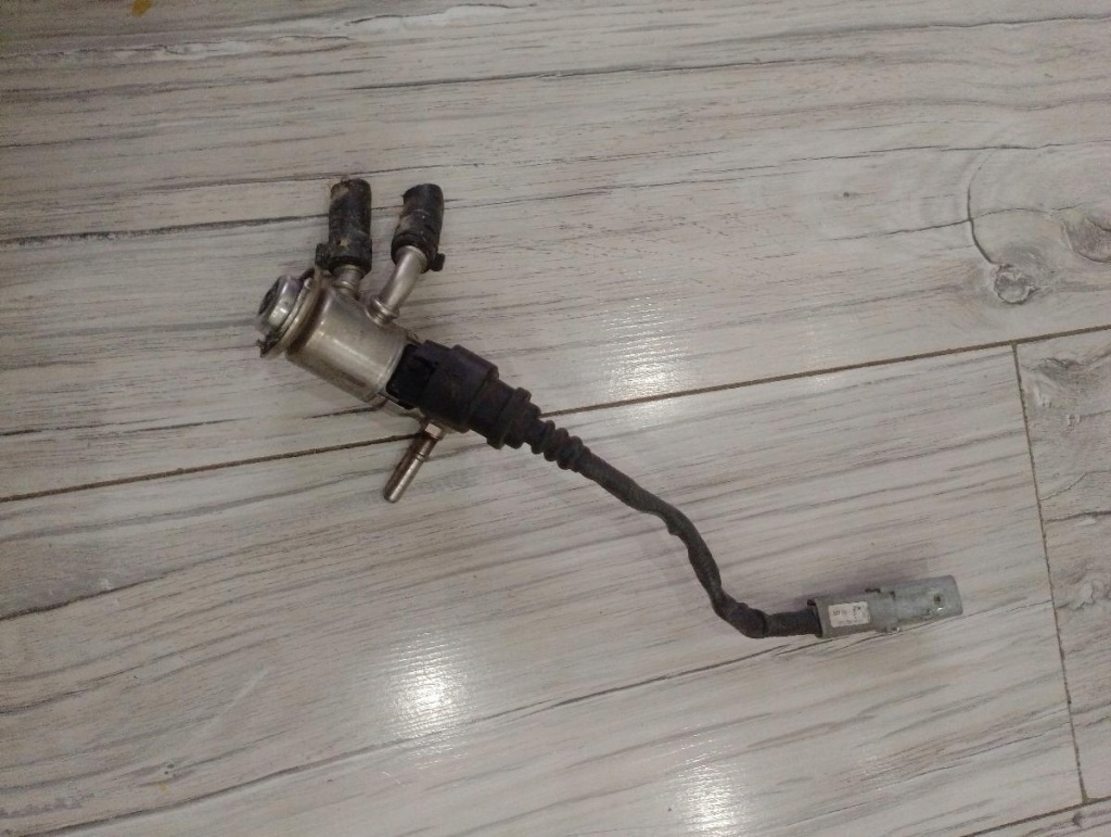 фото №1, Форсунка adblue renault trafic iii 2,0 dci 208997976r