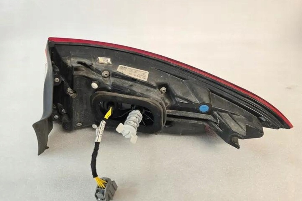 фото №8, Лампа левая задняя maserati levante suv m161 ccc150001 3.0l дизель 202kw