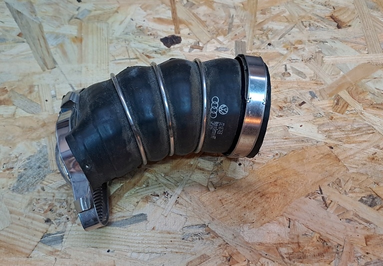 фото №1, Audi rs6 c6 труба wąż шланг інтеркулер 5.0 tfsi 07l145745b