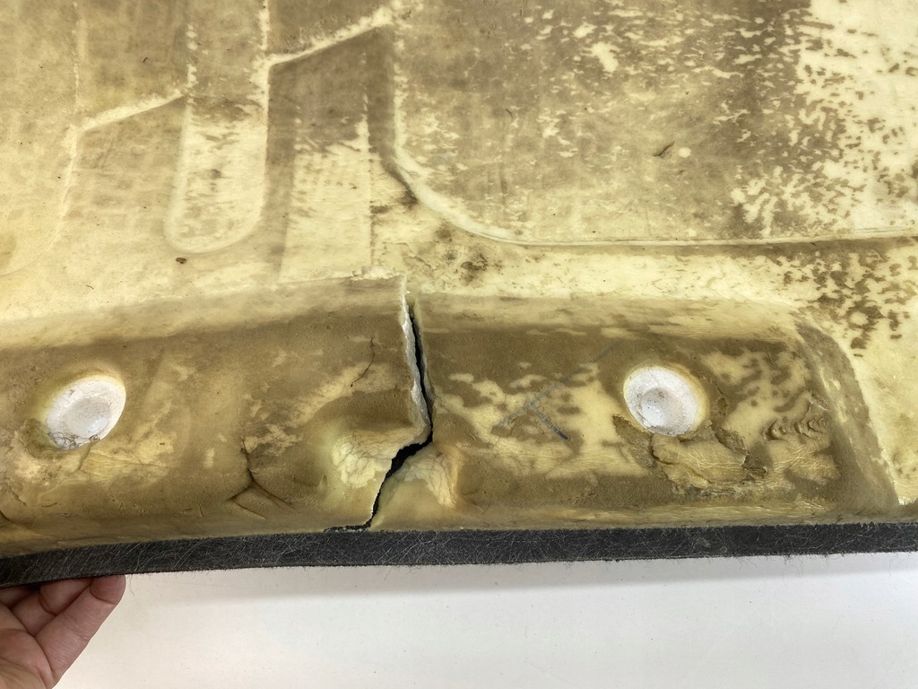 фото №4, Пол обшивка багажника citroen ds5