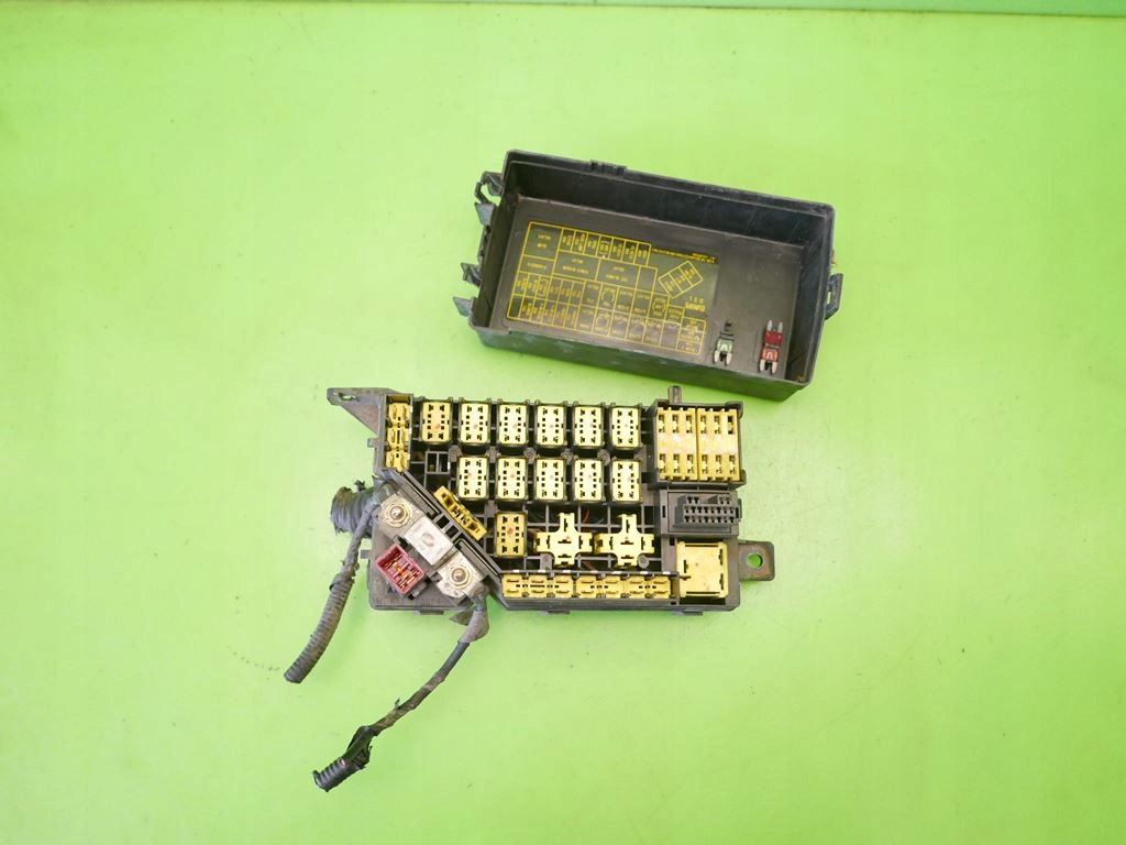 фото №9, Коробка предохранителей kia carnival i 2.9tdi 99-01