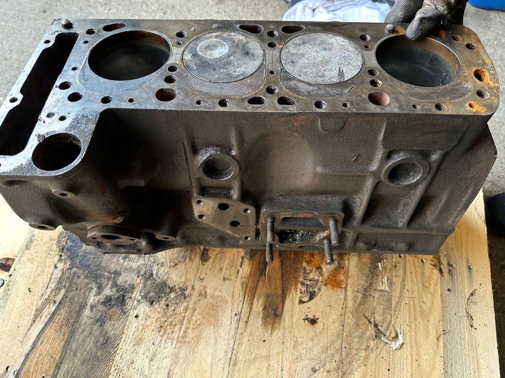 фото №11, Блок двигуна wał поршні w115 2.0 бензин 115 938