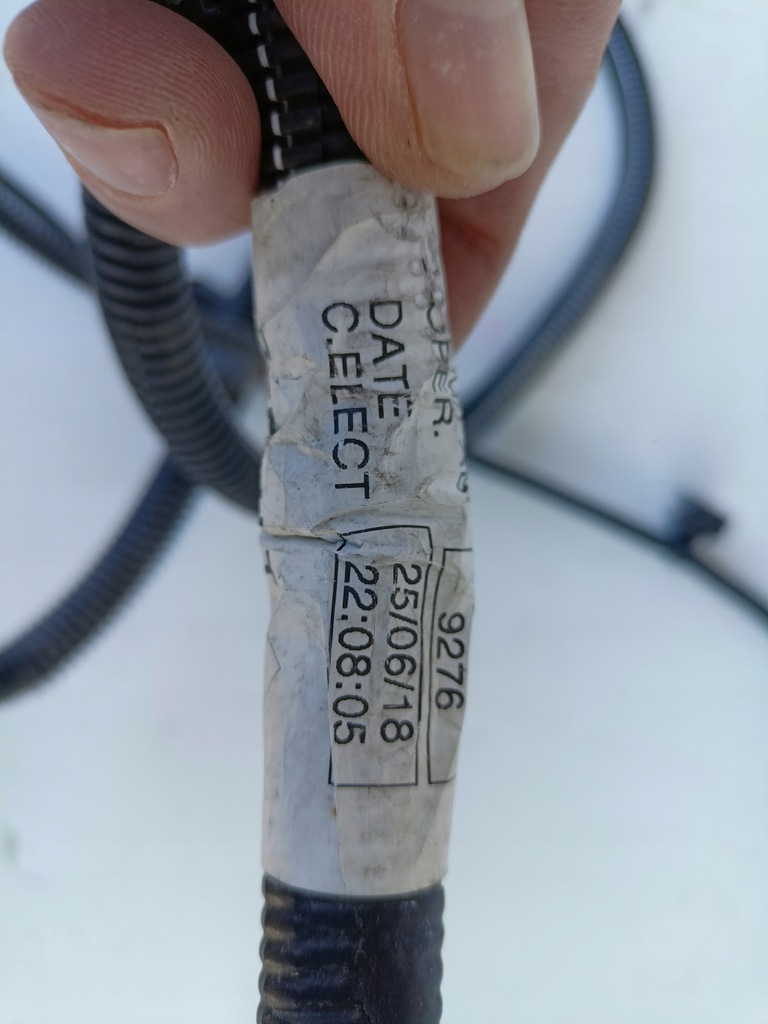 фото №7, Renault captur i lift электропроводка бампера перед 4 pdc