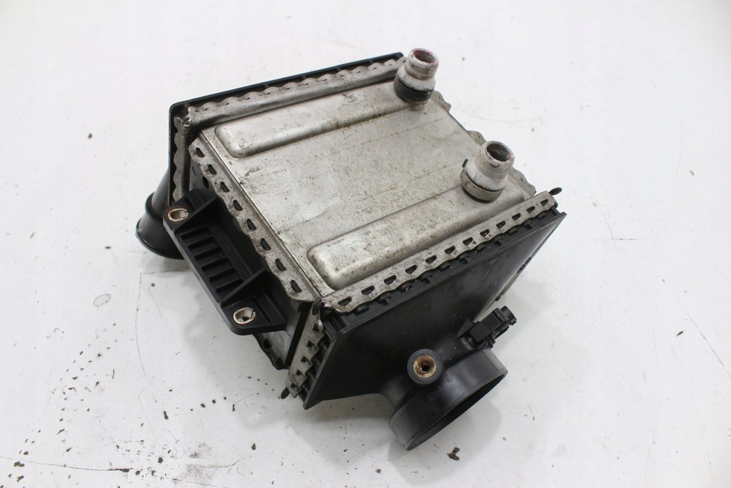 фото №8, Интеркулер a6510900314 mercedes w205 2.2 cdi