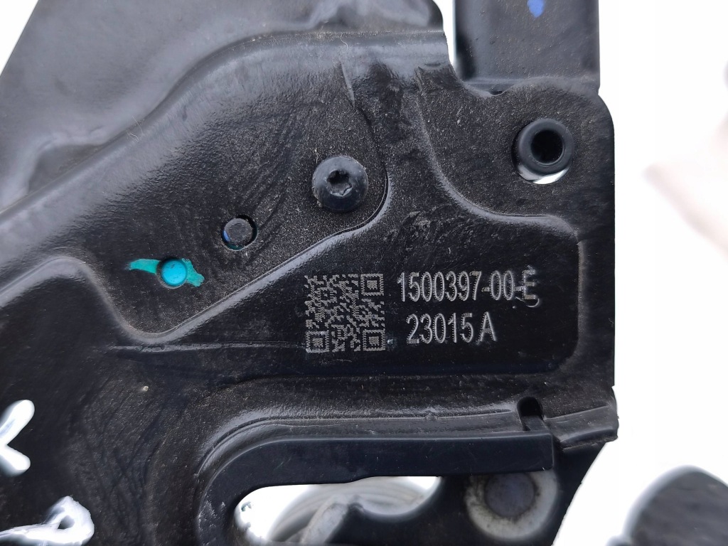 Купити Tesla model y замок капот 2023 150039700e