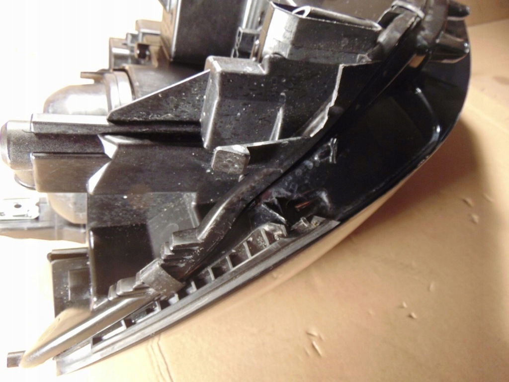 фото №8, Лампа ліва перед vw touran iv 5tb941005a europa