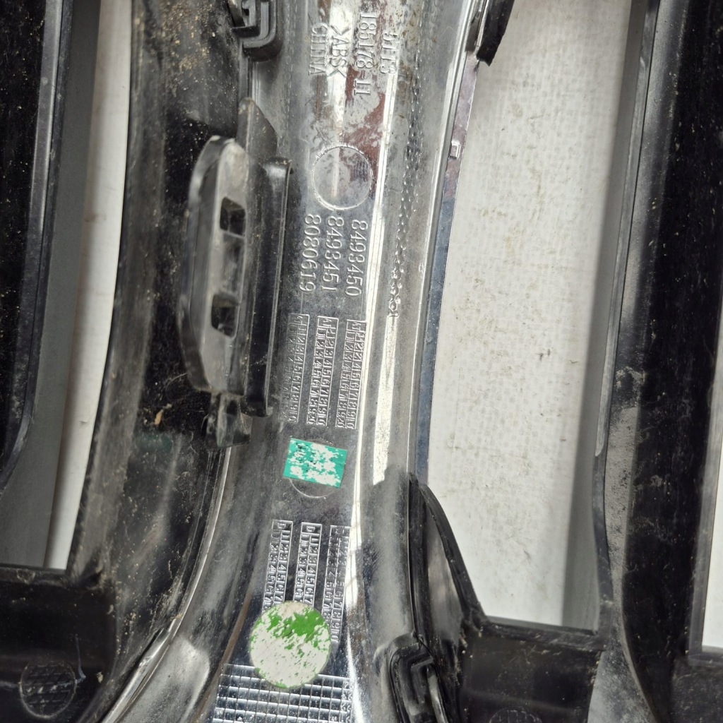 Bmw x1 f48 рестайлінг  19- решітка радіатора решітка  радіатора решітки радіатора 8493450 Оригінал