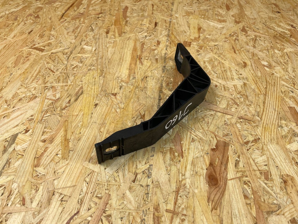 фото №7, Кронштейн направляющая кронштейн поперечина перед правый audi q3 8u 8u0805528 2010-