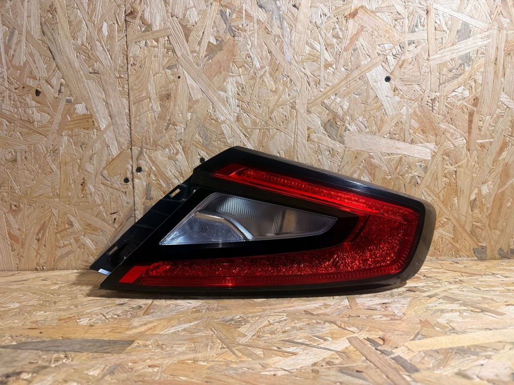 фото №1, Subaru wrx 2022- лампа задня права usa