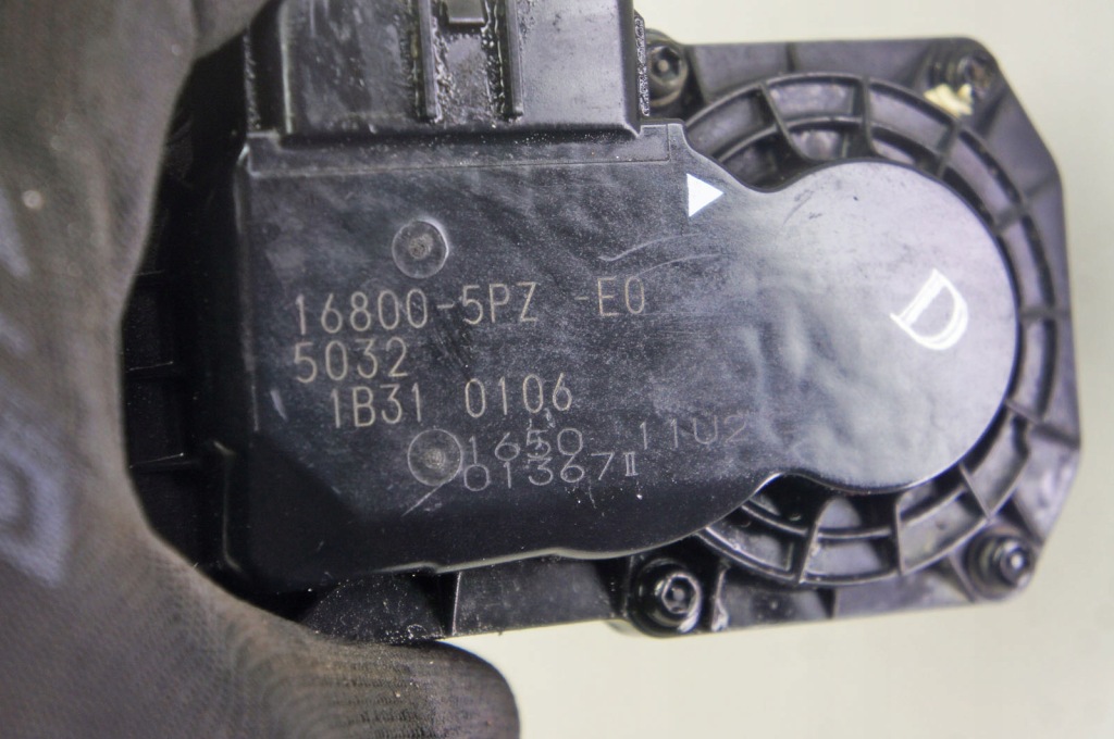 Sl305 honda cr-v iv 1.6d дросельна заслінка 16800-5pz-e0 Недорого