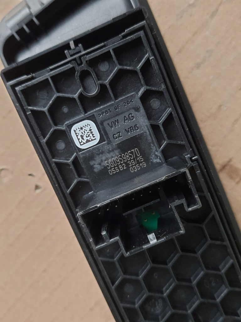 фото №6, Golf vii sportsvan панель перемикач вікон