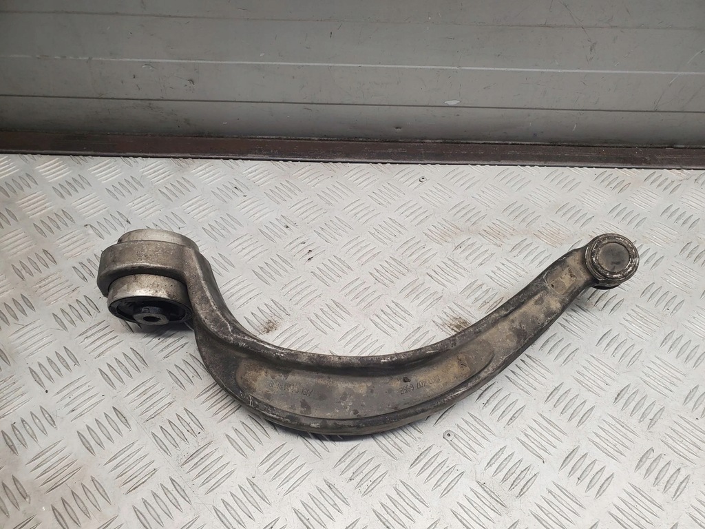 фото №8, Audi a4 s4 b8 8k 8k0407695e перед сторона левая рычаги