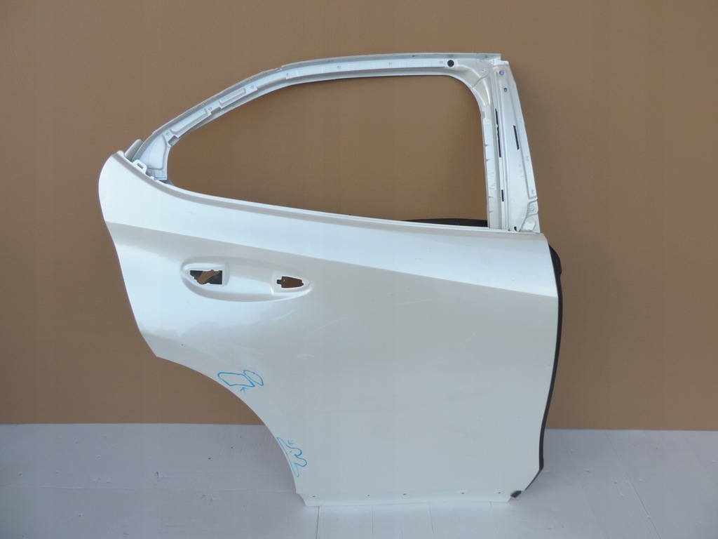 фото №1, Lexus ux 2018 2019 2020 2021 правое задние дверь