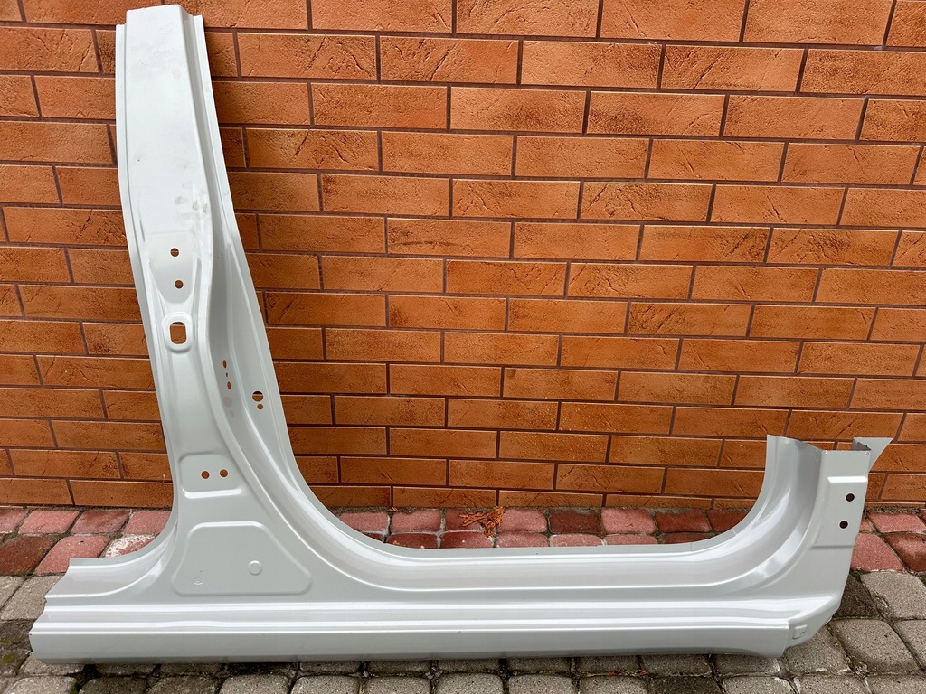 фото №1, Порог правый hyundai i10 71122b9000