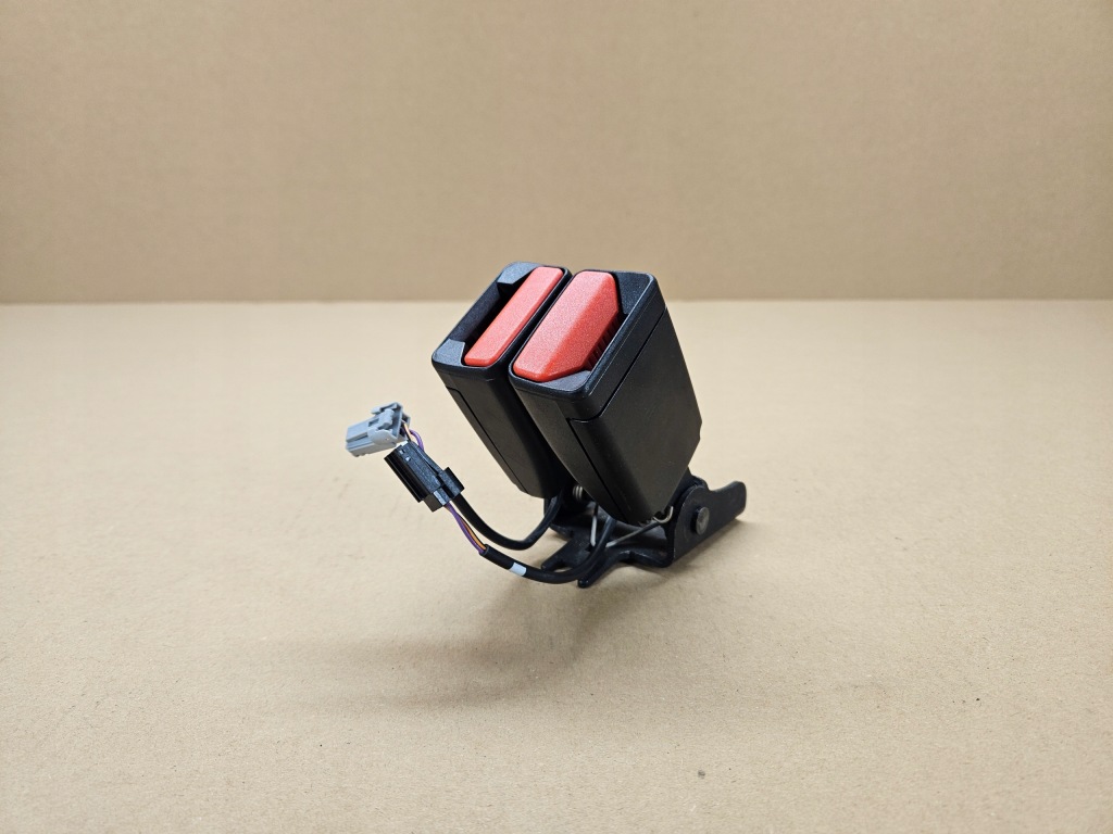 Купити Пряжка поперечина безпеки задній volvo xc90 ii