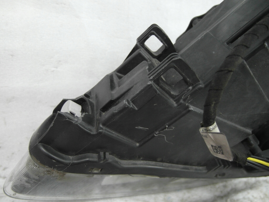 Volvo v60 lift s60 lift ксенон лампа передняя правая Цена