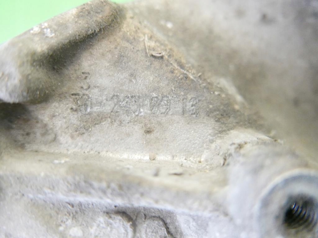 Кронштейн кронштейн рычага левый перед honda civic viii ufo 2.2 cdti hb 3d с Разборки