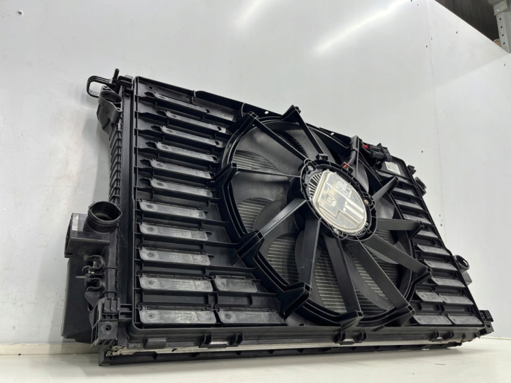 Радиатор воды porsche panamera 971 16-23r. радиатор кондиционера вентилятор Оригинал