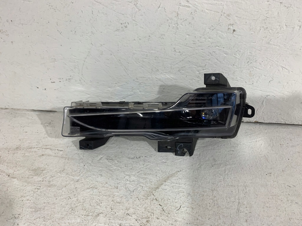 Купити Tesla 3 протитуманна фара передній лівий led 1077395-00-c