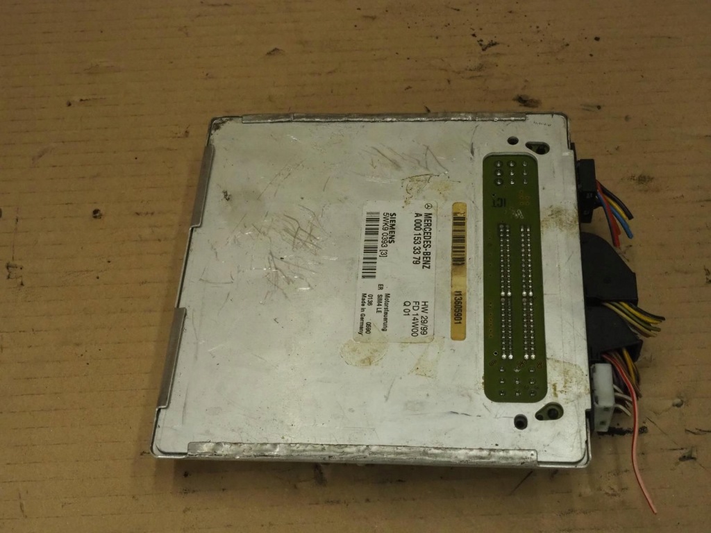 Бортовой компьютер двигателя mercedes w203 a0001533379 1.8 163km 00-07 блок управления с Разборки