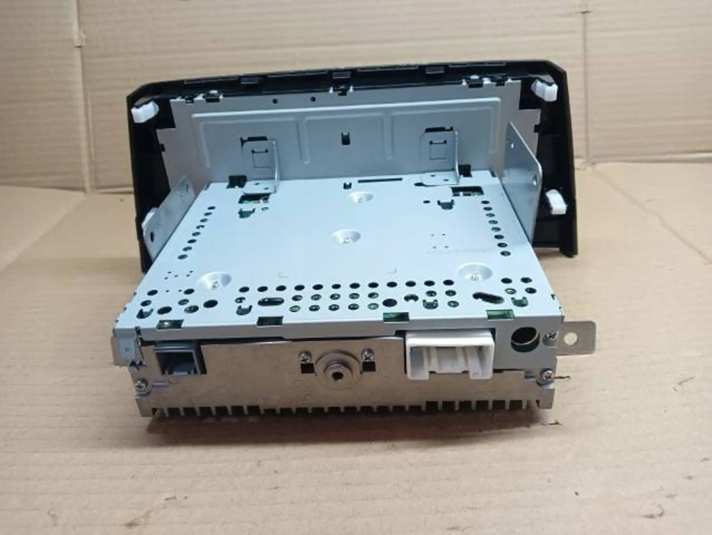 фото №3, Mitsubishi space star ii радио cd aux 8701a358