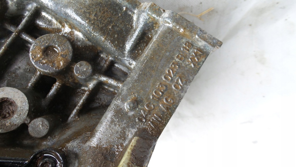 фото №8, Блок двигуна 1.0 polo v mii wał поршні 04c103023b