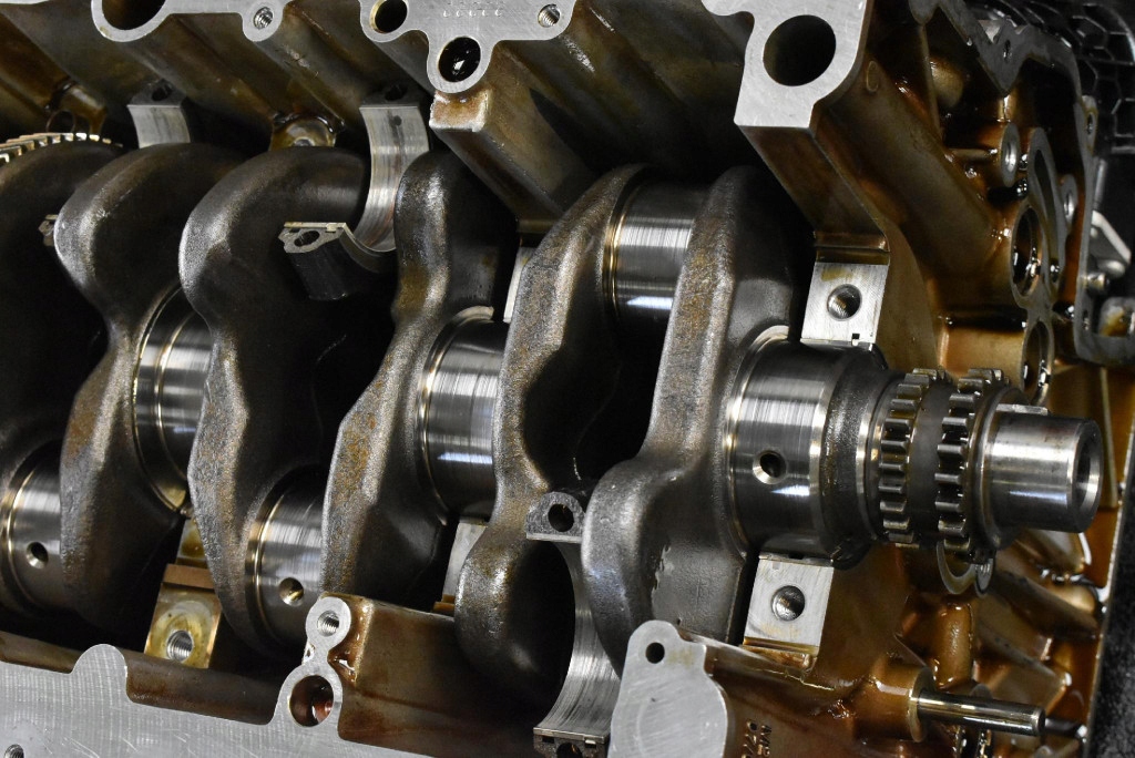 Купити Блок низ  двигуна wał 270920 mercedes cla 250 c117 2.0 211 km 13-16