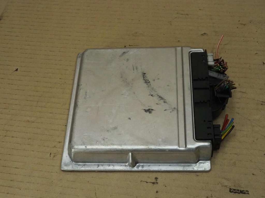 Бортовой компьютер двигателя mercedes w203 a0001533379 1.8 163km 00-07 блок управления Доставка