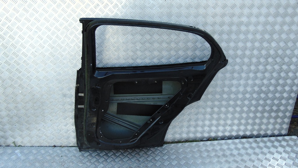 фото №8, Дверь задняя задние правое mercedes gla x156