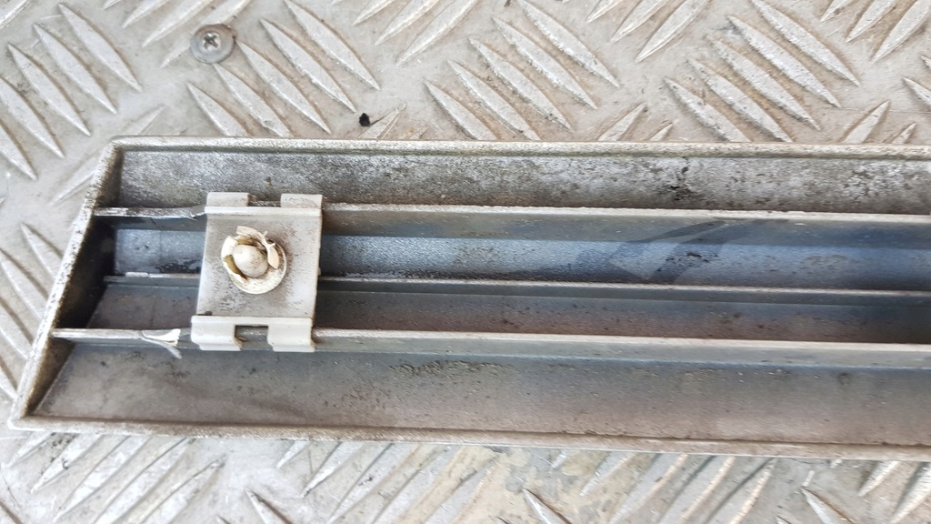 фото №10, Mercedes w203 sport coupe 3d молдинг крыла левая правая задняя 744