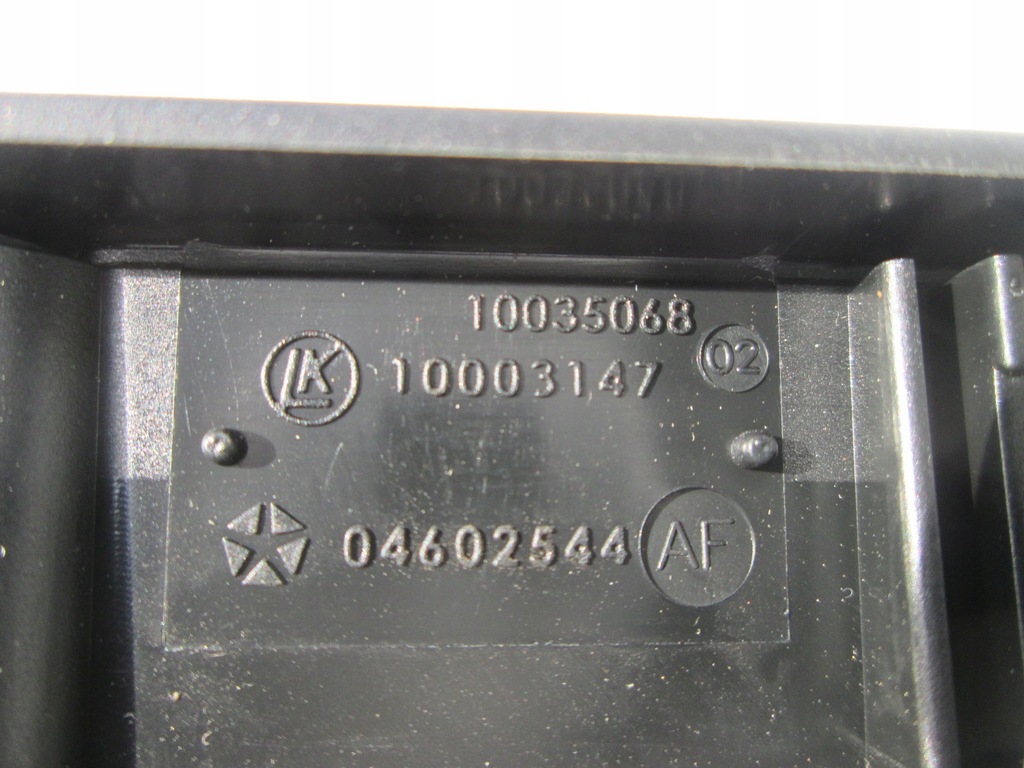 фото №9, Chrysler town country 11- панель стекло задняя перед окон левый правый caravan