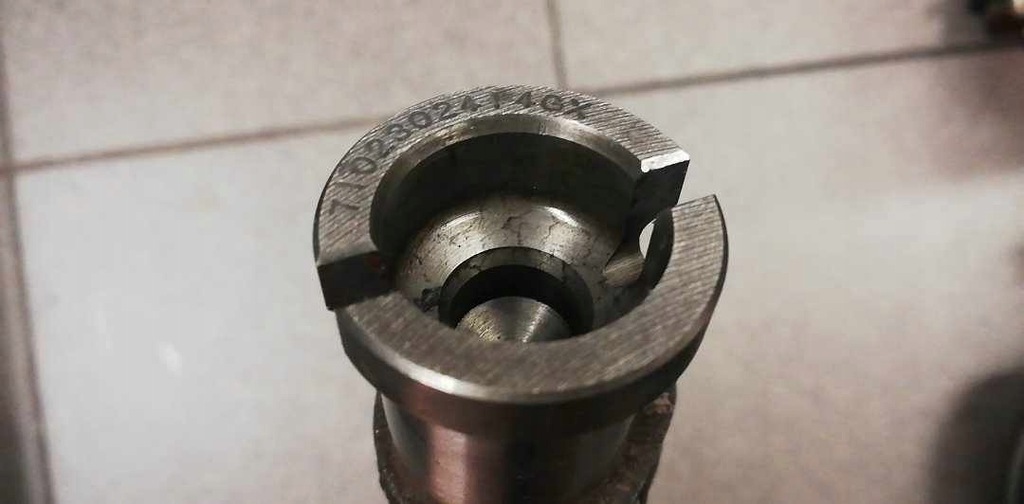 фото №6, Вал розподільного валу carisma 1.8 gdi g9gdi