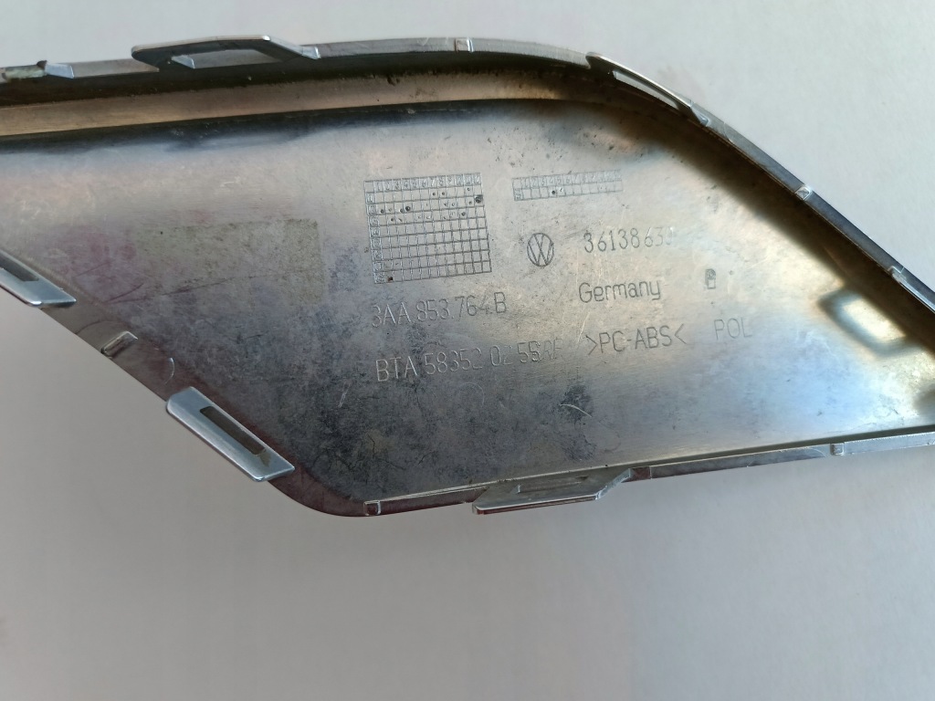 фото №10, Хром молдинг бампера перед правый 3aa853764b vw passat b7