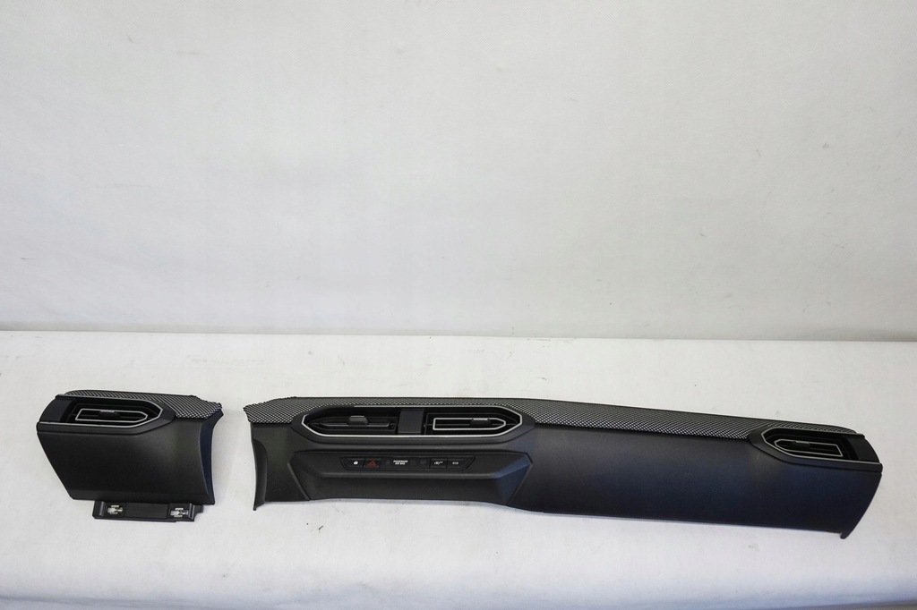 фото №1, Декори накладки консолі dacia sandero iii 1.0tce