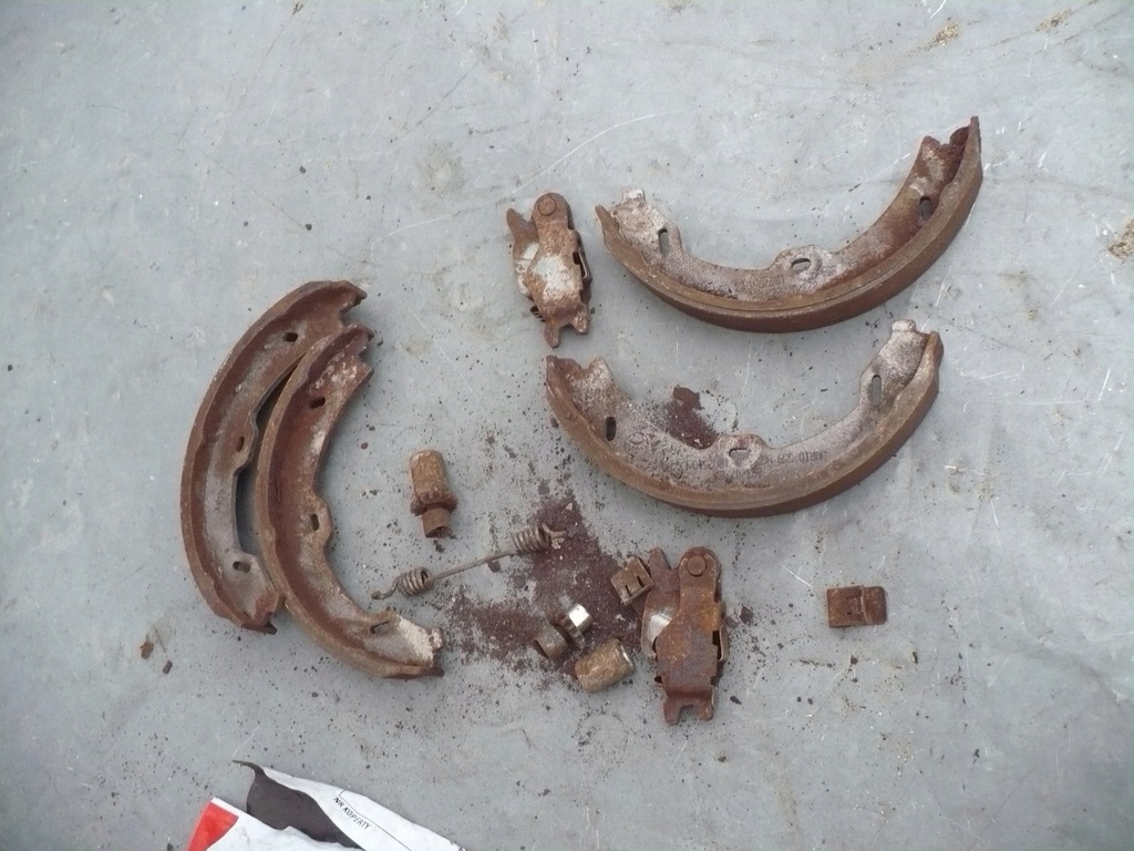 фото №1, Mercedes w221 гальмівні колодки гальмівні регулятор