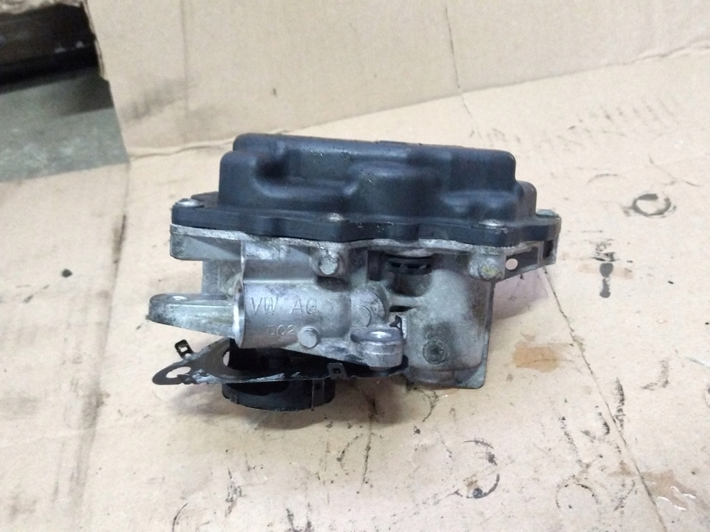 фото №1, Клапан egr - 2.0 tdi cnh - 04l131501