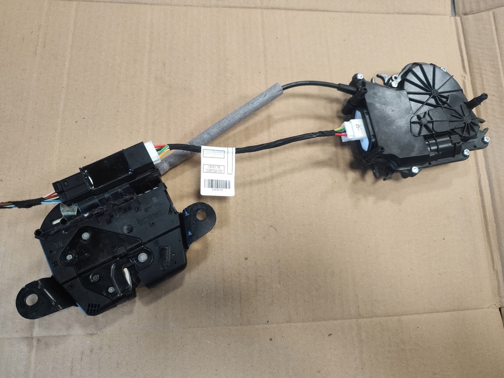 фото №6, Замок доводчик крышки bmw 2 f46 7348531