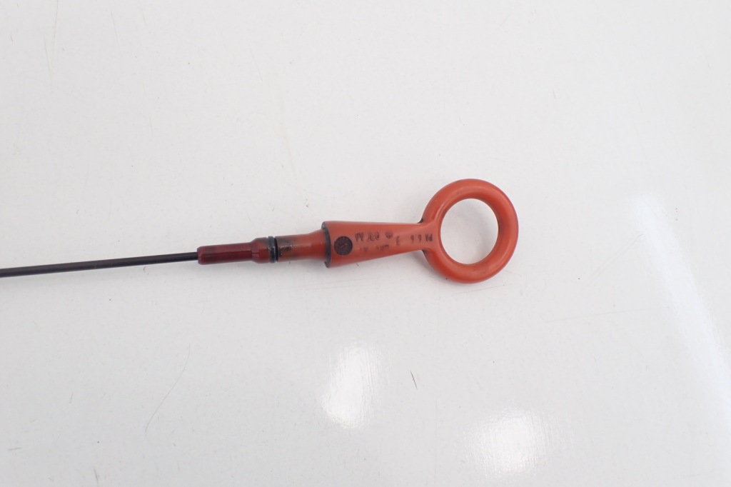 фото №3, Audi vw skoda roomster 1.6fsi bts щуп оливи