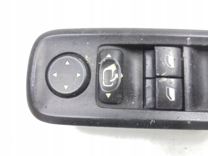 Citroen c8 вимикач вікон перед лівий 14996390xt Зі Шроту