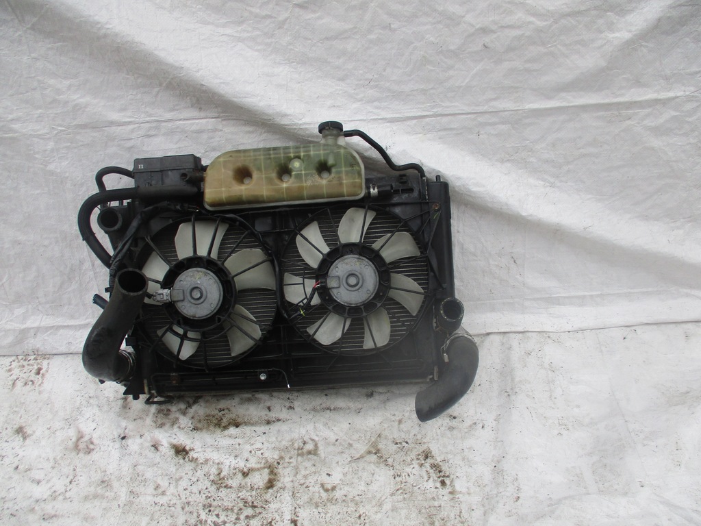 фото №9, Радиатор toyota corolla verso 2.2 дизель