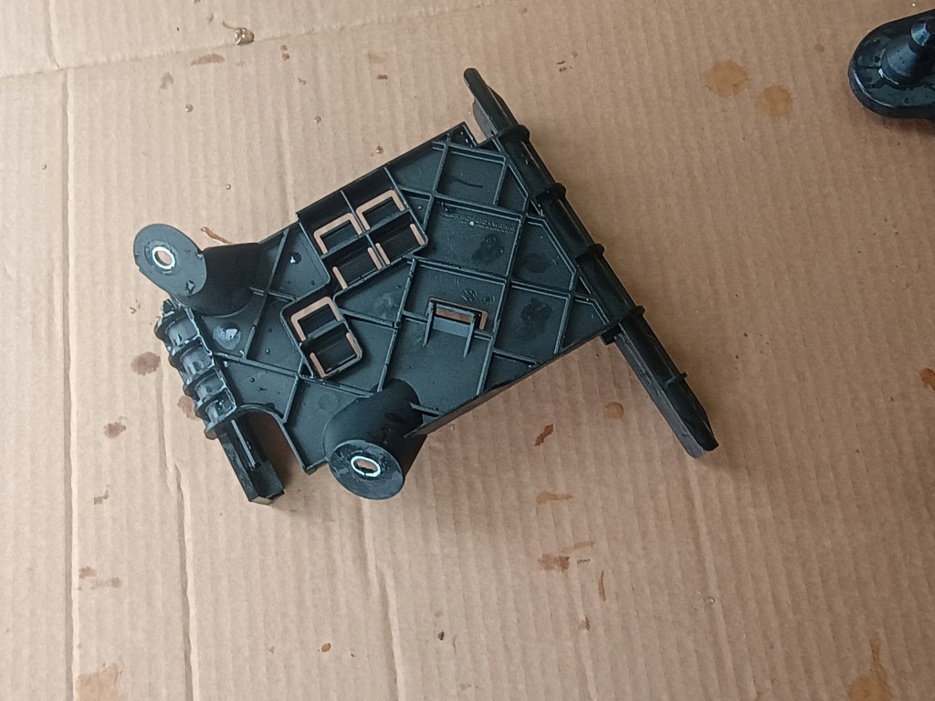 Основа акумулятор kodiaq 5qf 915 321 c tiguan tarraco touran audi q3 оригінал Зі Шроту