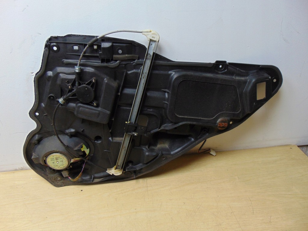 фото №4, Механизм стекло левый задняя mazda 6 2005r kombi