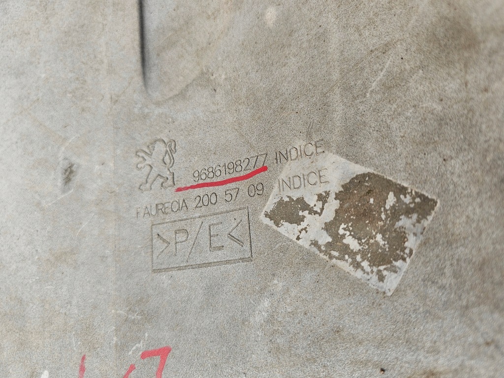 фото №16, Peugeot 5008 i бампер задний задняя pod pdc 9686198277