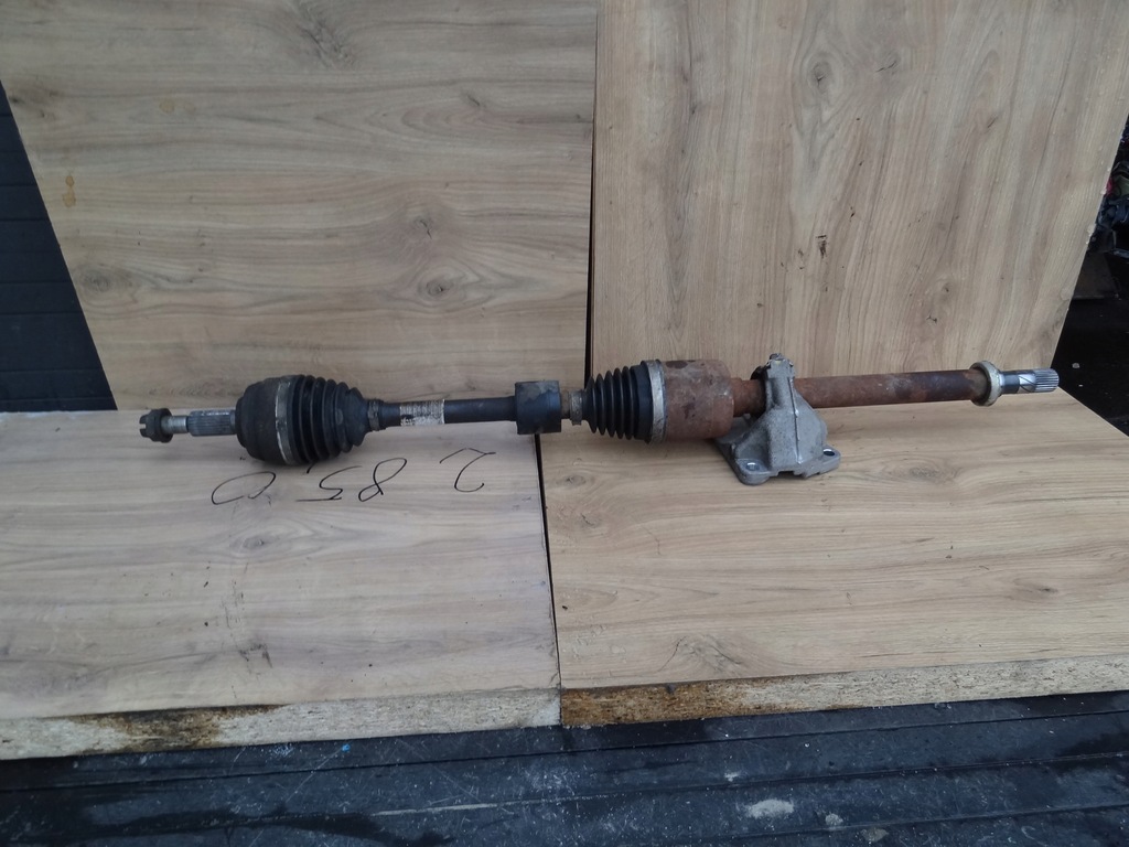 фото №1, Dacia duster 2017 lift 1,6 sce привідний вал передня права оригінал